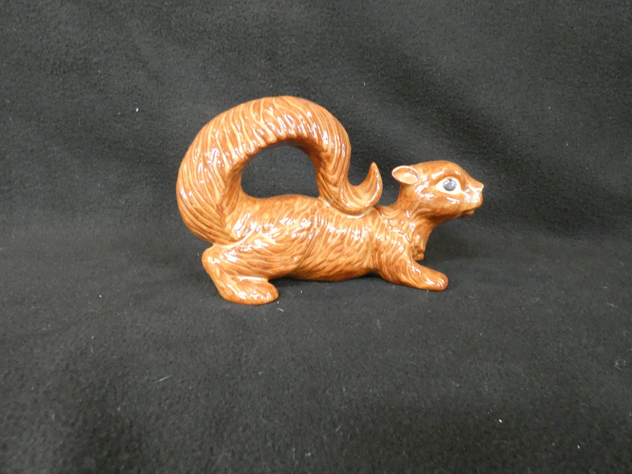 Squirrel - Tail on Back